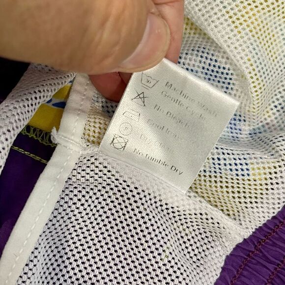 Ike Behar New York Lined Crab Swim Trunks. Size Large. - Picture 7 of 9